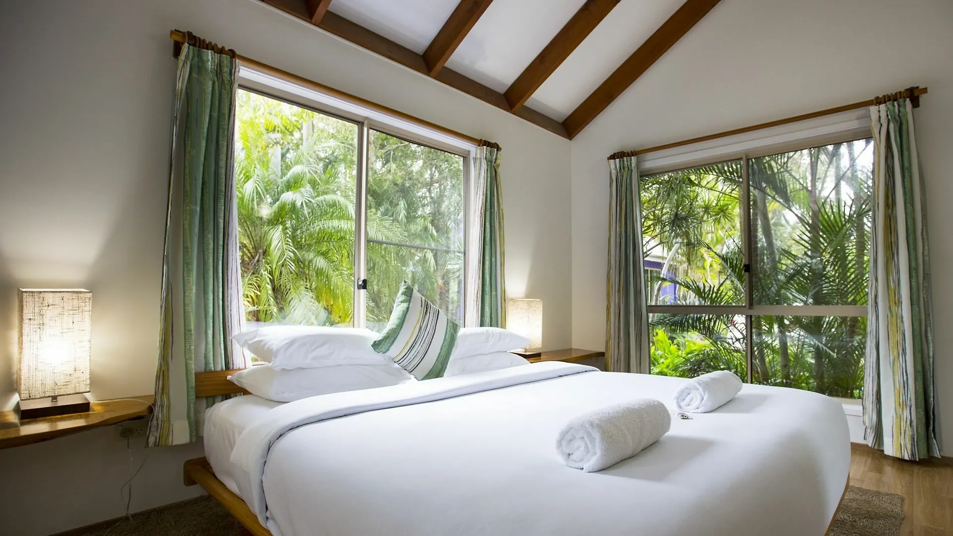 Wake Up! Byron Bay Hostel