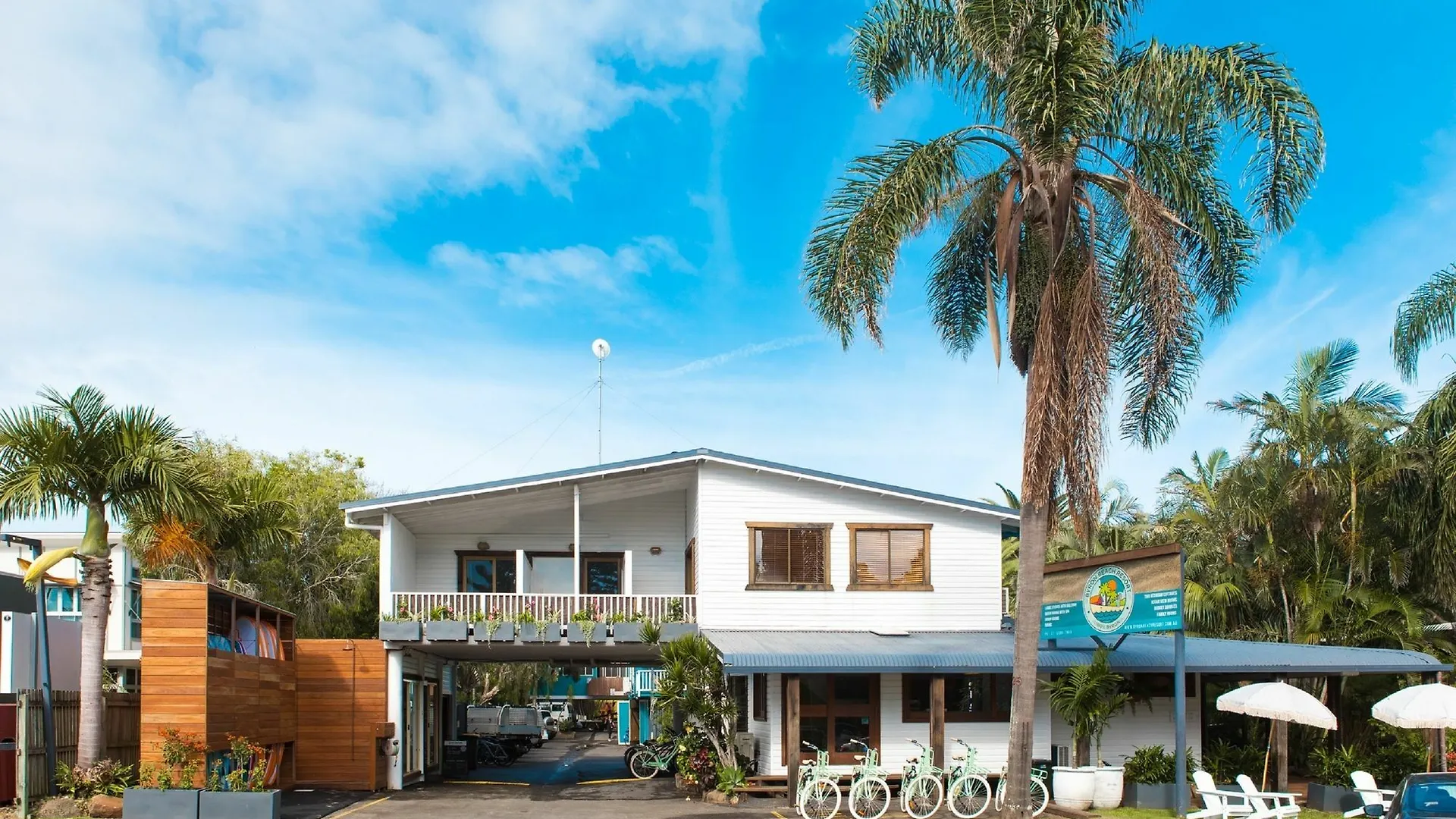Wake Up! Byron Bay Hostel