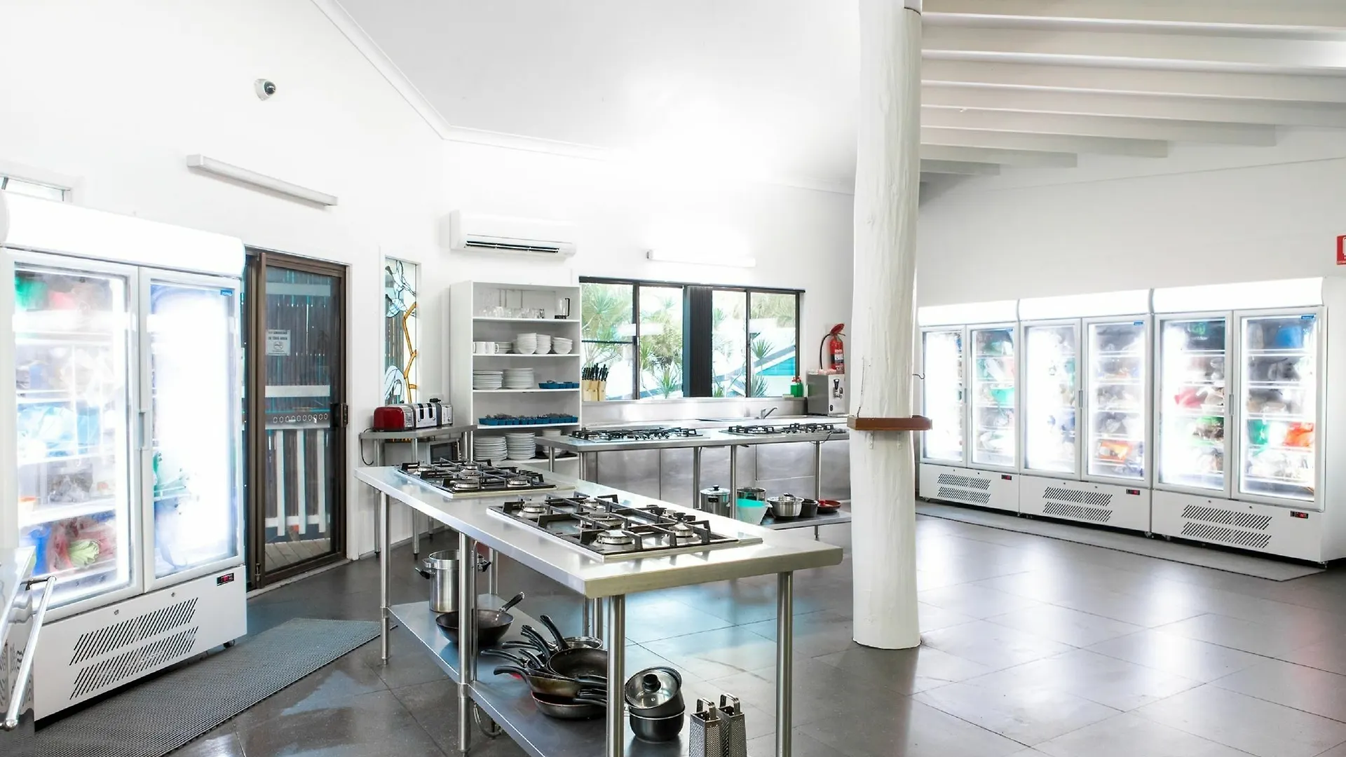 Wake Up! Byron Bay Hostel Australia